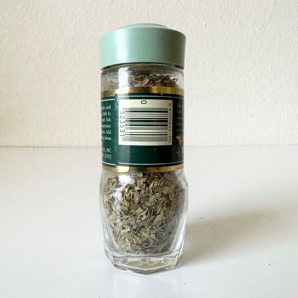 Vintage McCormick Spice Jars Green Lid TARRAGON LEAVES Kitchen Decor Staging - Picture 3 of 7